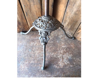 3 Legged Plant Stand Base with Broken Leg, Antique Lamp Base, Rococo,  Antique Iron Feet, Antique Metal Base, Restoration Project