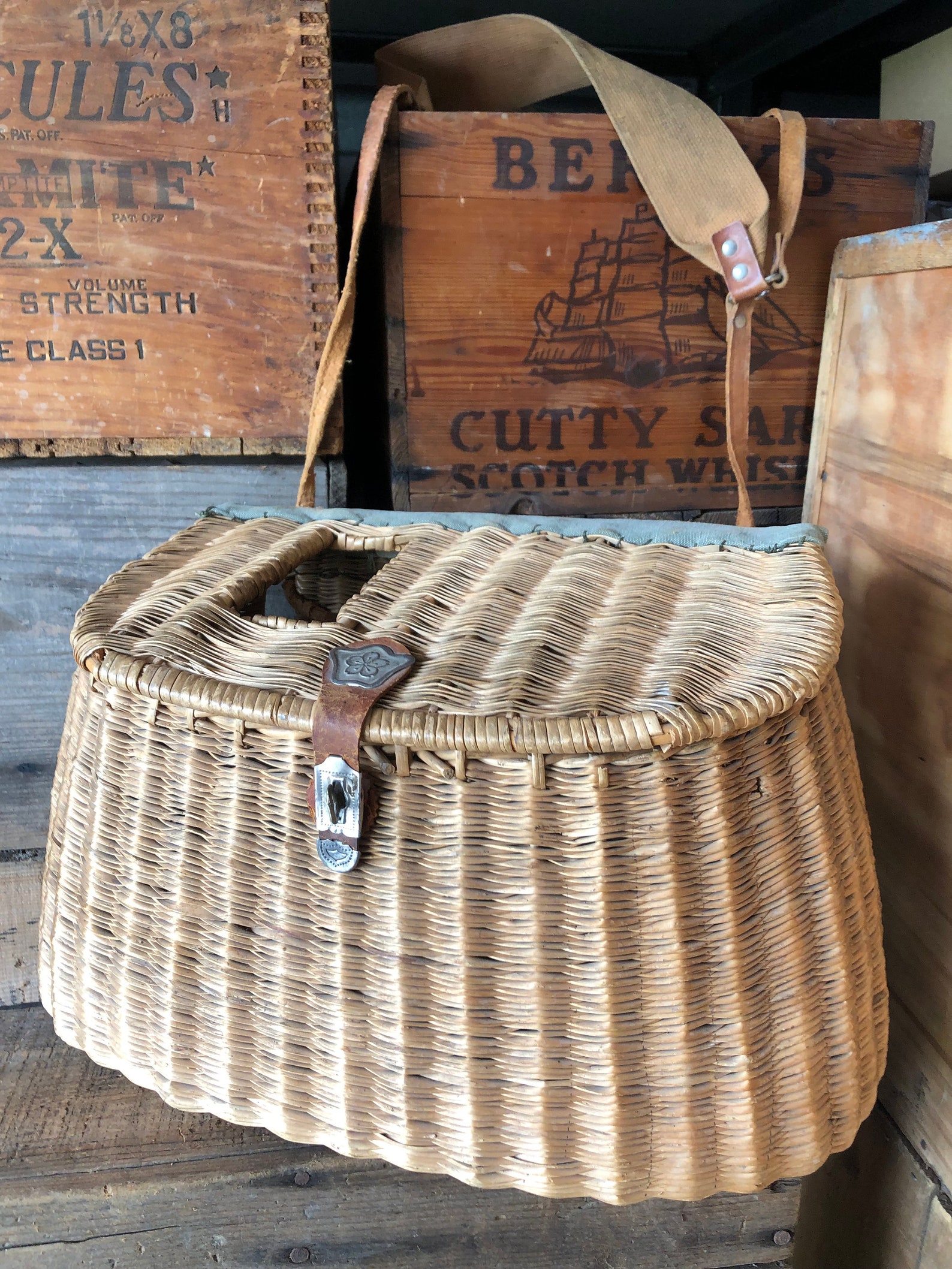 Rare Vintage Fishing Creel Unique Vintage Wicker Fishing Etsy