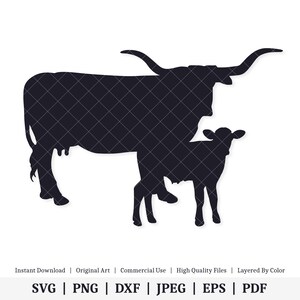 Op de afbeelding: Een zwart silhouet van een longhorn koe en kalf op een witte achtergrond. De koe heeft grote hoorns en het kalf staat ernaast. De afbeelding bevat tekst onderaan met bestandsformaten: SVG, PNG, DXF, JPEG, EPS en PDF.