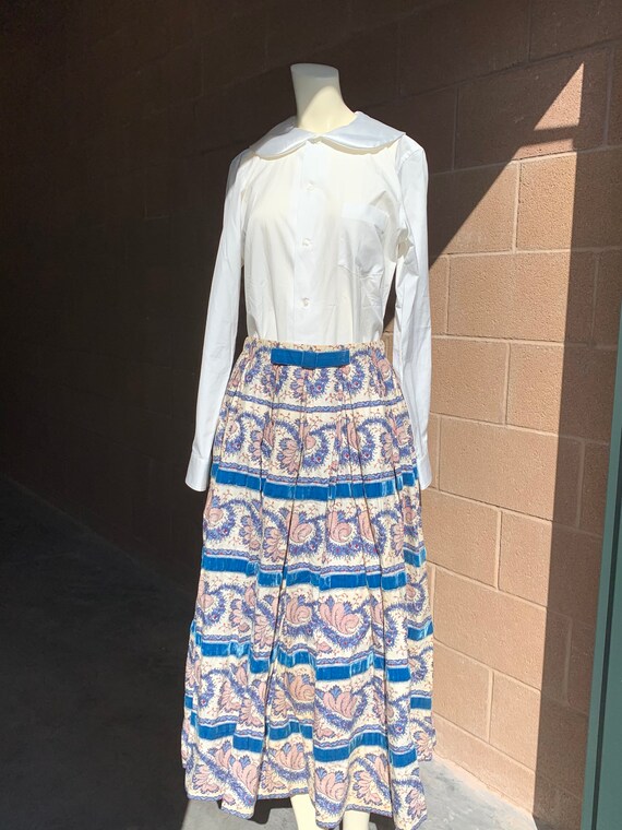Incredible rare vintage 1950s blue velvet French p