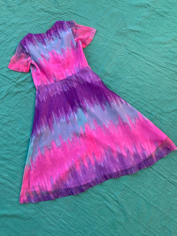 70s style tie dye