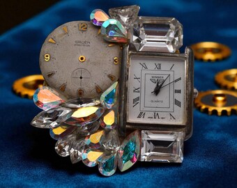 Eclectic Crystal Vintage Brooch – Dual Watch & Watch Face Design, Statement Jewelry, Iridescent Rhinestones, Whimsical Timepiece Pin