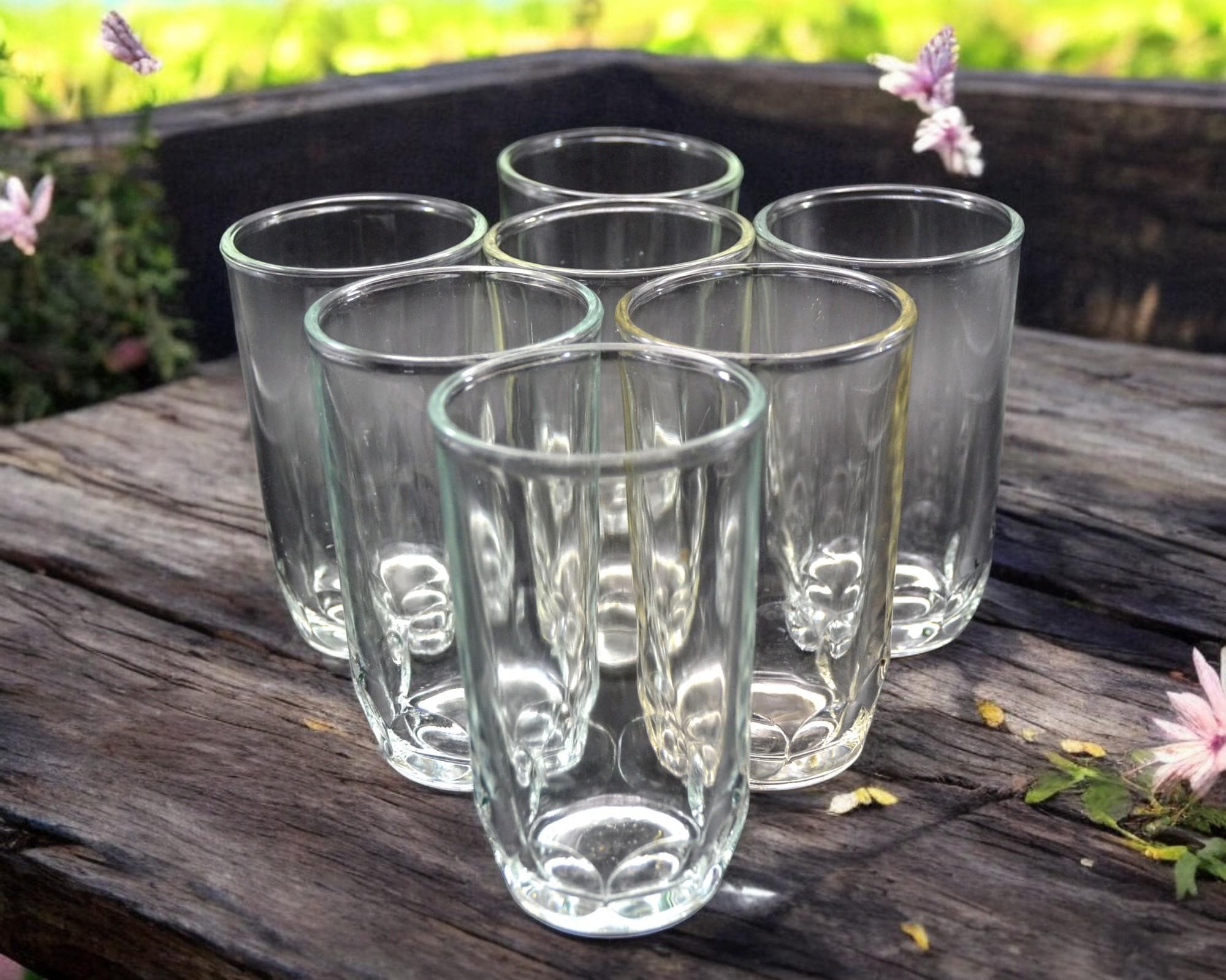 Vintage Thumbprint Juice Glasses – Set of 7 • Mid Century Textured Tumblers with Retro Charm & Sparkling Personality