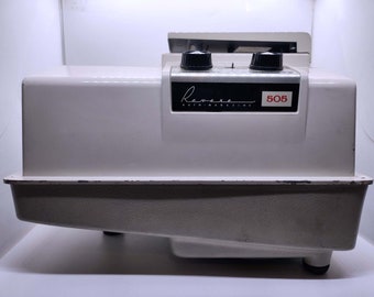 Revere Auto Magazine Slide Projector 505 with Case & Cord - Tested
