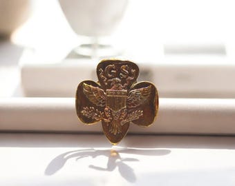 RARE 1940s Girl Scout Pin | Gold Eagle Collectible | Vintage Treasure
