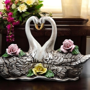 Vintage Italian Swan Lovers Porcelain Trinket Box – Romantic Hand-Painted Roses, Capodimonte Style