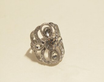Lia Sophia Taj Mahal Ring Size 6