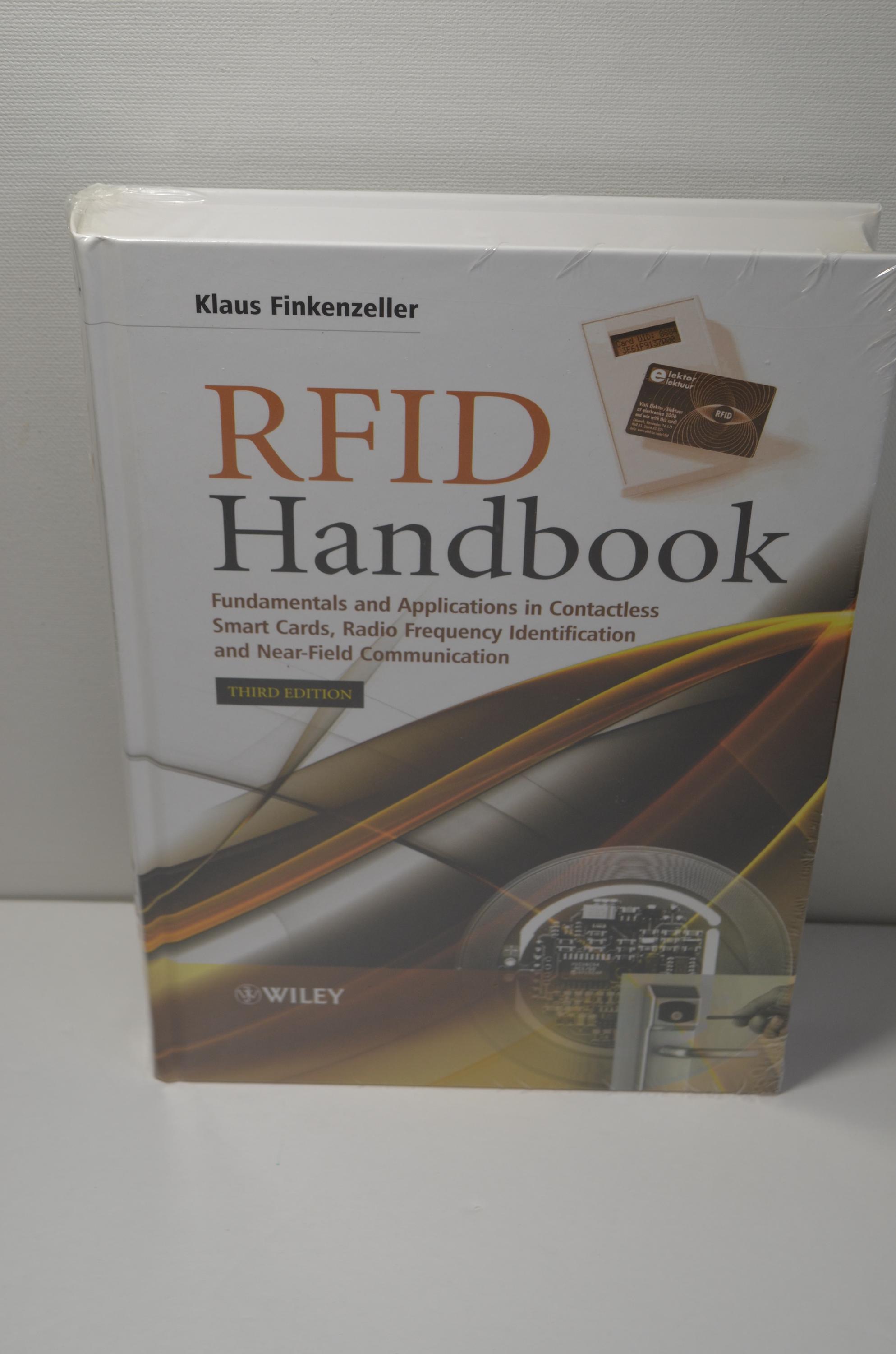 洋書 RFID Handbook: Applications RFID Handbook: Fundamentals and Applications in Contactless Smart