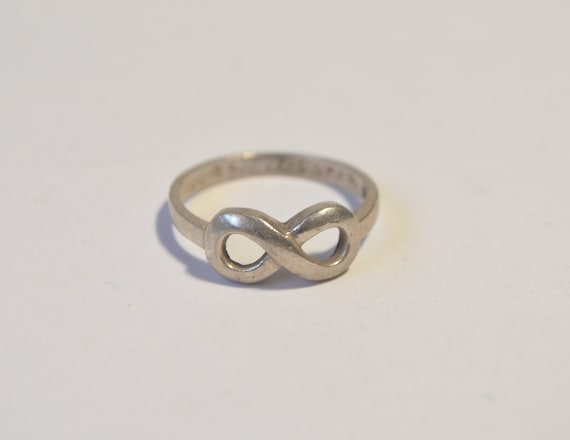 Vintage Handmade Sterling Silver 925 Eternal Infinite Knot 