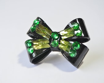 Sparkling Green Rhinestone Black Lucite Bow Design Silver Tone Ring Size 5-11 Adjustable