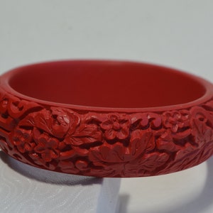 Vintage Carved Flower Leaf Red Cinnabar Lacquer Bangle Bracelet 67.5 mm