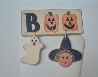 Vintage Halloween Boo Ghost Jack-O-Lantern Pumpkin Kid in Sombrero Hat Wood Brooch Pin