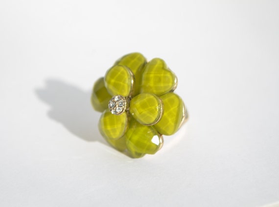 Vintage Gold Tone Lime Green Art Glass Cluster Fl… - image 4