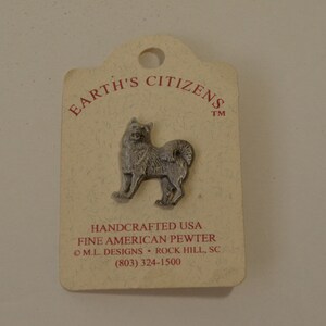 Vintage Earth&#39;s Citizens Pewter Dog Animal Lapel Pin Handcrafted USA Fine AMERICAN PEWTER