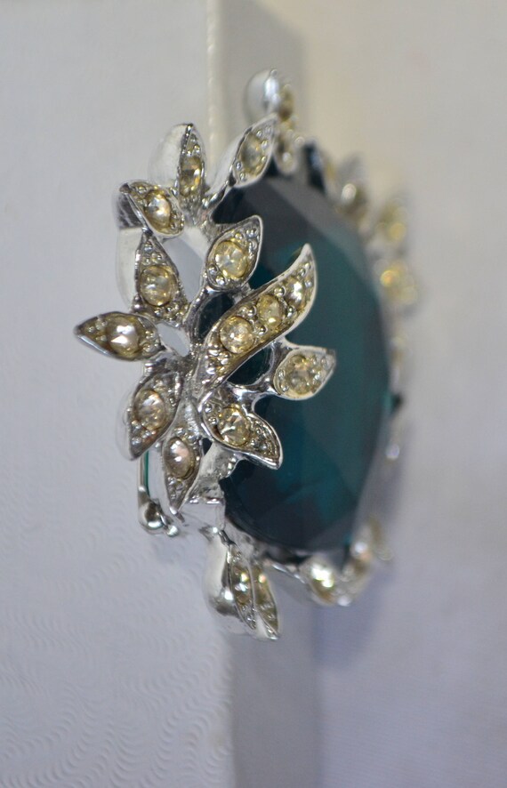 Vintage Sarah Coventry Emerald Green Crystal Swar… - image 5
