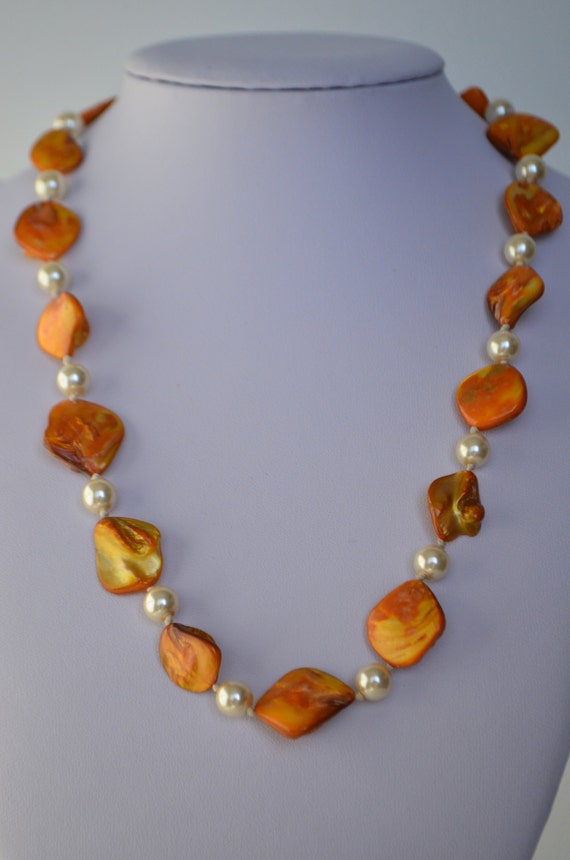 Hand knotted  Orange Color Mother Of Pearl Shell … - image 1