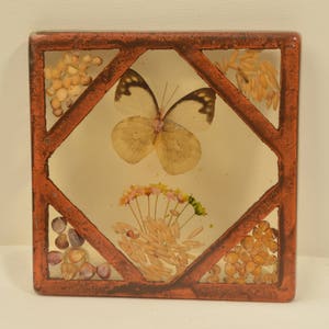 Handmade Vintage Butterfly Yellow Purple Corn Rice Flower Resin Lucite Porcelain Frame Hot Pad Plate