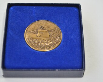 Vintage USS Newport News SSN-750 Attack Submarine Commemorative Coin Table Medal Token