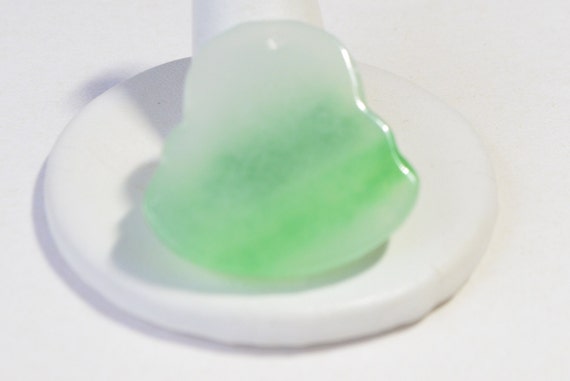 Vintage Hand Carved Natural Genuine Translucent G… - image 6