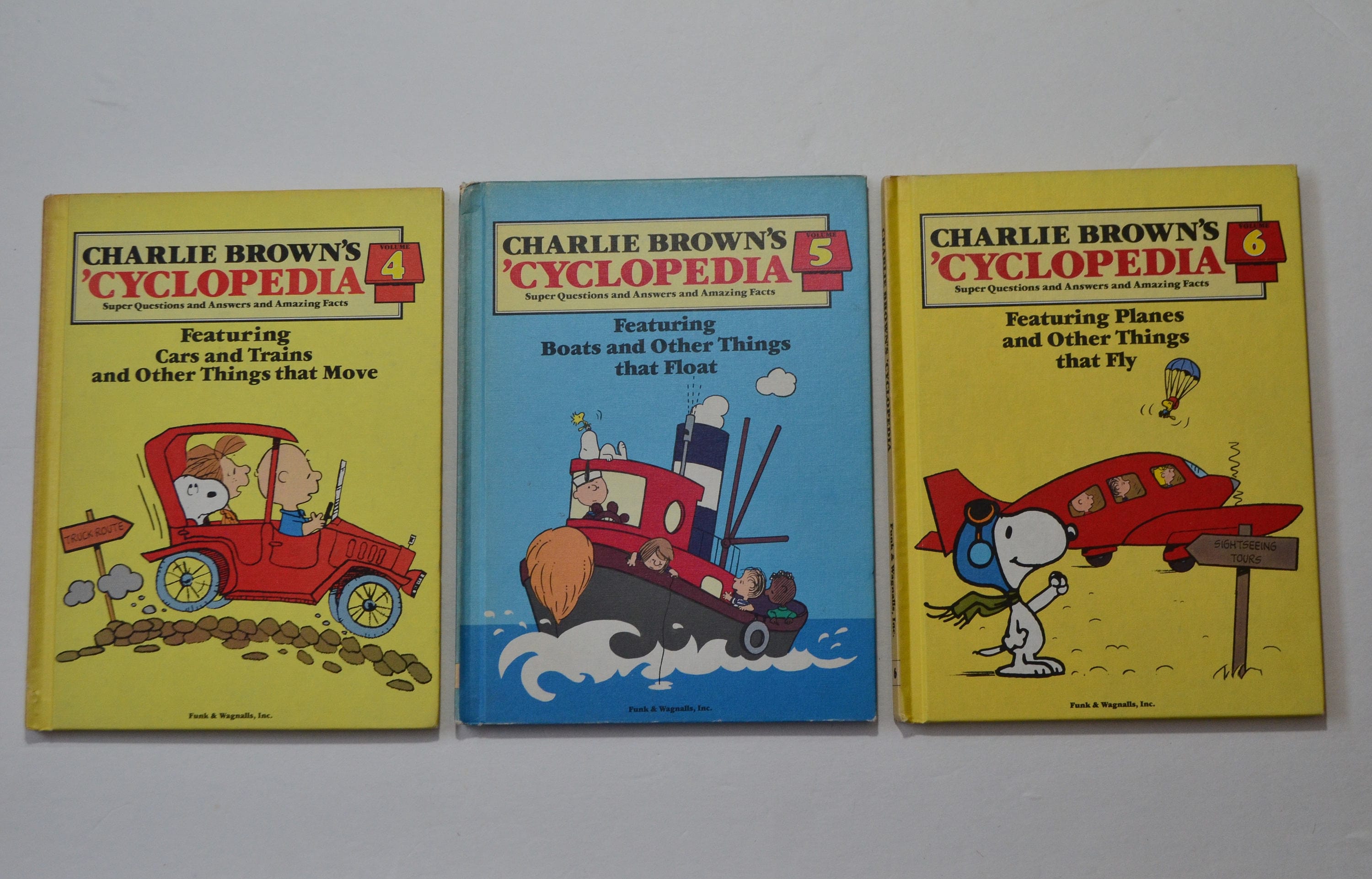 Vintage 1980 Hardcover Charlie Brown's Cyclopedia Set 10 Children