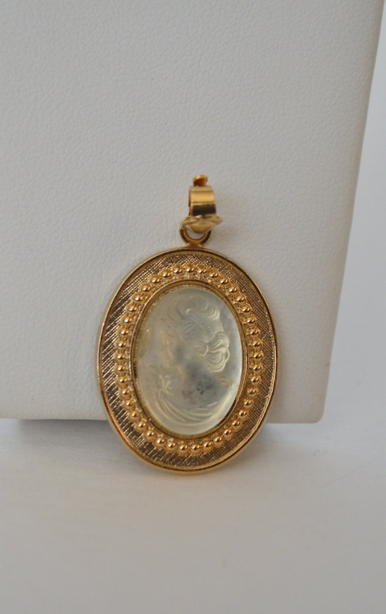 Gold Tone Translucent Celar Glass Cameo Victorian Lady Pendant image 2