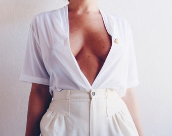 White Short Sleeve Pleated Blouse / Light Summer Blouse / 80s Vintage Button Up