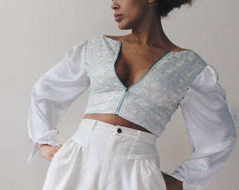 Blue Baroque Ruffle Sleeve Blouse / 80s Renaissance bodice / Blue floral corset vest / floral Embroidered bustier / peasant top