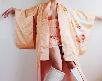 Vintage Peach Japanese Kimono - Kawaii Cute Romantic Spring Blossom