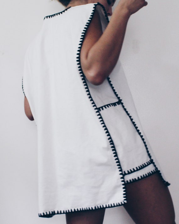 White Embroidered African sleeveless Tunic / Cott… - image 5