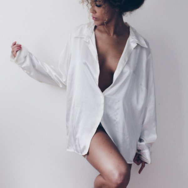 Ivory Silk Blouse / XL Cream button up / oversized Shirt / 1980s Sleek Sexy Blouse