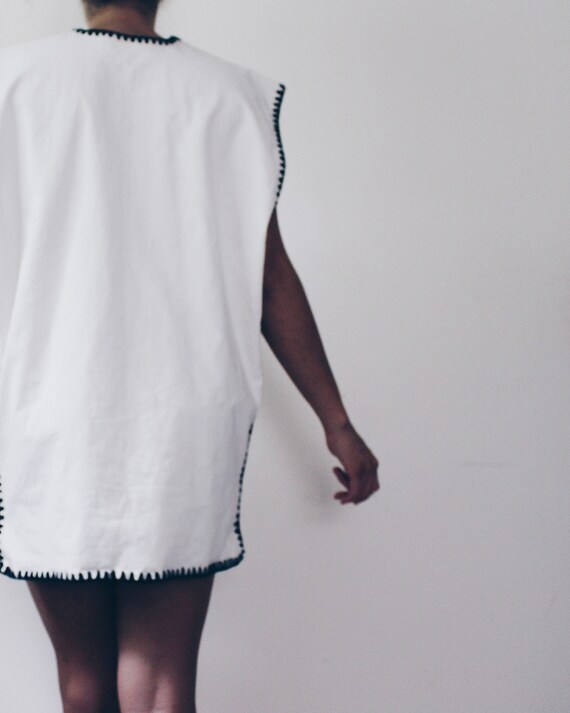 White Embroidered African sleeveless Tunic / Cott… - image 7