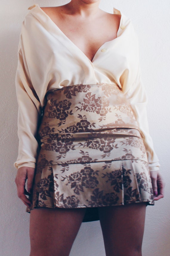 Bronzed Gold Floral Tapestry Mini Skirt - image 6