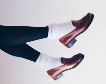 Vintage Y2K Librarian Aesthetic: Brown Leather Heeled Loafers