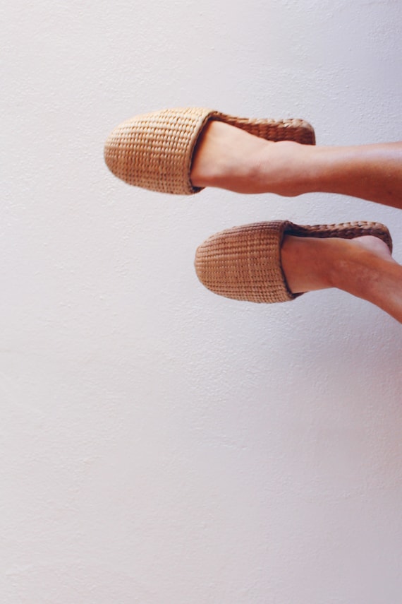 Woven straw sandals / raffia shoes, bamboo thai m… - image 3