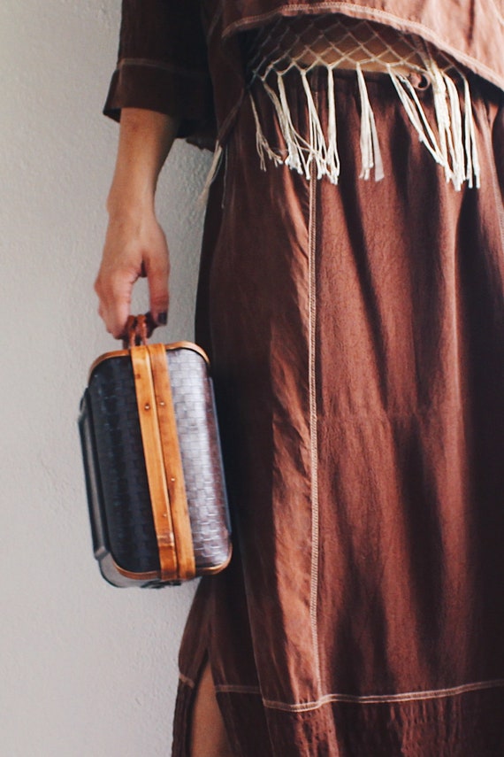 Timeless Charm: Vintage Wooden Purse – Your Antiqu