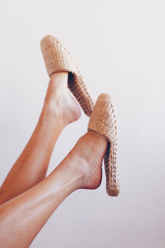 Woven straw sandals / raffia shoes, bamboo thai m… - image 4