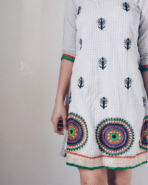 Embroidered Indian Dress, Vintage Embellished Kur… - image 9