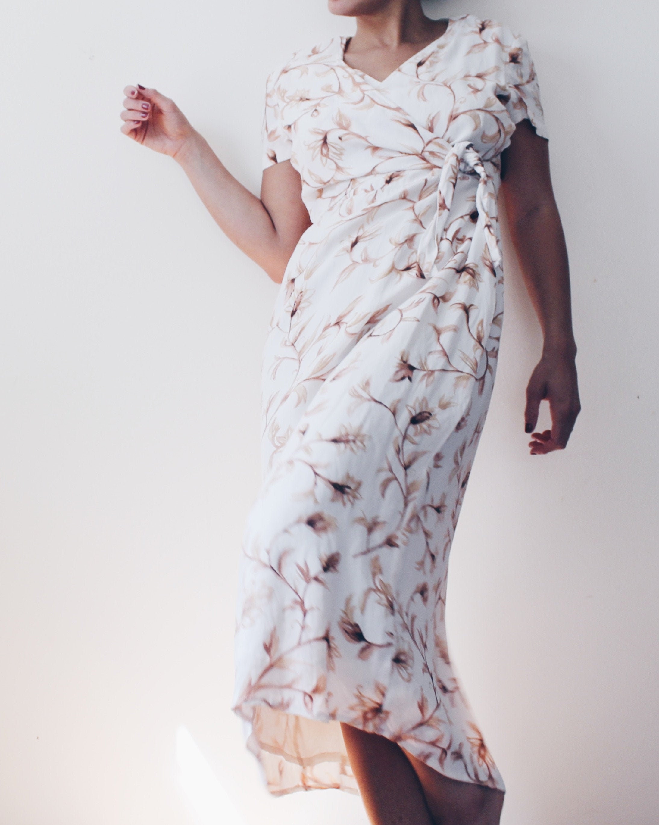 White Floral Short Sleeve Wrap Dress 
