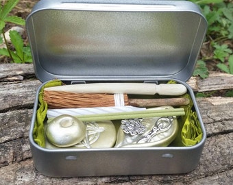 Mini altar kit, miniature altar set, pocket altar tin, very small altar kit, travel altar kit, wiccan starter kit, pagan gifts, yule gift