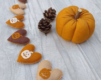 Halloween bunting, Halloween decoration, autumn felt heart garland, pumpkin decoration, nursery, teepee bunting, gift