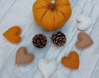 Halloween bunting, garland, Autumn decoration, felt garland, banner, autumnal decor, wall hanging, heart garland, Halloween decor, harvest