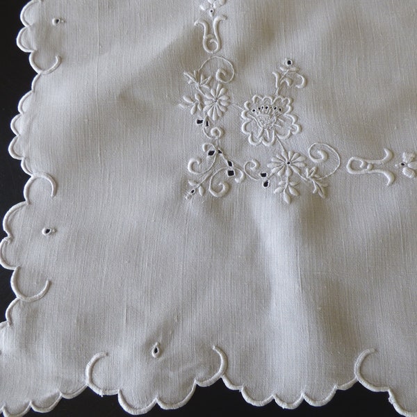Vintage Linen Tablecloth, 34 Inches Square, Tea Cloth Topper, Exceptional Hand Embroidery and Scalloped Hem, Clean and Fresh, Ready to Use