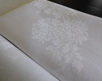 8 Vintage White Napkins, Silky Damask Irish Linen, Large 22 Inches, Chrysanthemum Pattern, Laundered & Ready To Use!