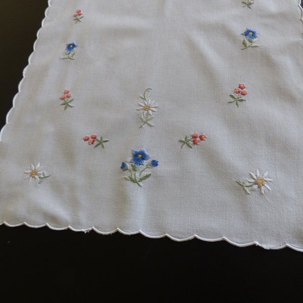 Vintage Table Runner, 16" x 34", White Cotton, Lovely Hand Embroidered Flowers, Scalloped Hem, Made in Switzerland