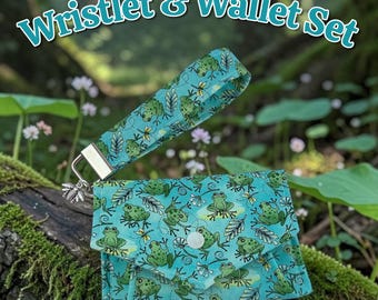 Wristlet & Wallet set with frog print fabric