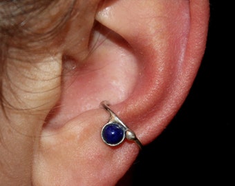 Earcuff with Lapis Lazuli, silver, handmade, 109S