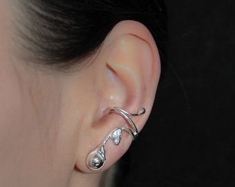 Earcuff with silverpearl in polished silver 925, 228S