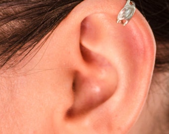 Mini earcuff in polished silver