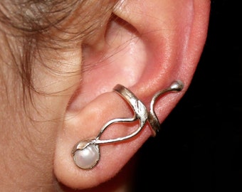 Earcuff-Freshwaterpearl, silver, handmade, 404S