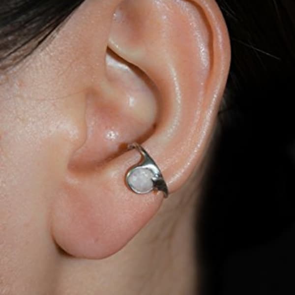 Earcuff- Creole with moonstone, silver, handmade, 120S